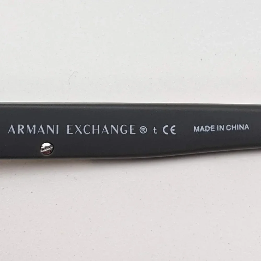 Armani Exchange 10 excellent